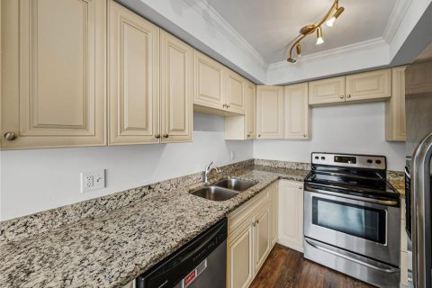 Condo in Saint Pete Beach, Florida, 2 bedrooms  № 1436307 - photo 27
