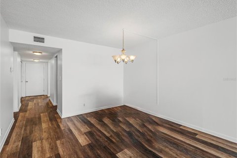 Condo in Saint Pete Beach, Florida, 2 bedrooms  № 1436307 - photo 3