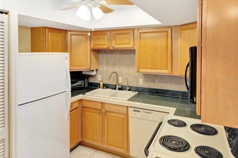 Condominio en venta en Ocala, Florida, 2 dormitorios, 97.92 m2 № 2217860 - foto 9