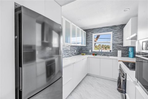 Copropriété à vendre à Saint Pete Beach, Floride: 1 chambre, 64.85 m2 № 2418665 - photo 8