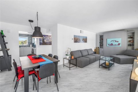 Copropriété à vendre à Saint Pete Beach, Floride: 1 chambre, 64.85 m2 № 2418665 - photo 3