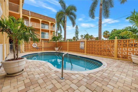 Copropriété à vendre à Saint Pete Beach, Floride: 1 chambre, 64.85 m2 № 2418665 - photo 19