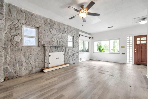 Casa en venta en Tampa, Florida, 4 dormitorios, 162.58 m2 № 1766168 - foto 24