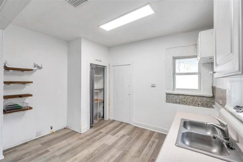 Casa en venta en Tampa, Florida, 4 dormitorios, 162.58 m2 № 1766168 - foto 29