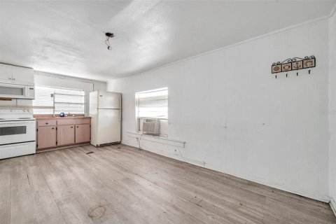 Casa en venta en Tampa, Florida, 4 dormitorios, 162.58 m2 № 1766168 - foto 7