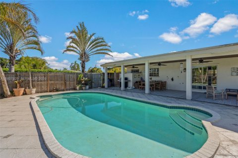 Villa ou maison à vendre à Miami, Floride: 5 chambres, 210.24 m2 № 1995705 - photo 11