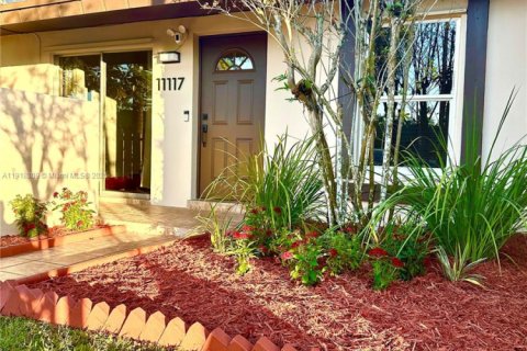 Villa ou maison à vendre à Miami, Floride: 3 chambres, 94.3 m2 № 1974837 - photo 3