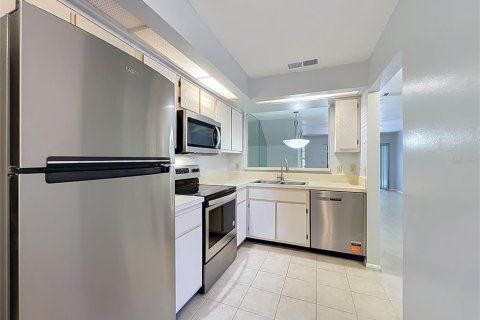 Townhouse in Altamonte Springs, Florida 2 bedrooms, 117.8 sq.m. № 2339198 - photo 17