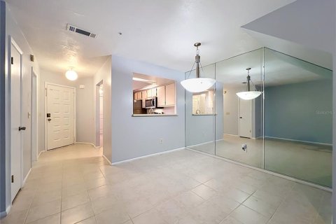 Townhouse in Altamonte Springs, Florida 2 bedrooms, 117.8 sq.m. № 2339198 - photo 21
