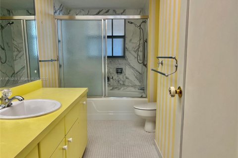 Condo in Palm Beach, Florida, 1 bedroom  № 1761664 - photo 26