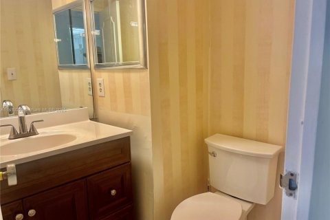 Condo in Palm Beach, Florida, 1 bedroom  № 1761664 - photo 20