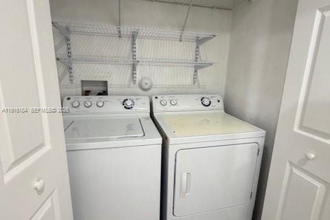 Condominio en venta en Doral, Florida, 3 dormitorios, 116.69 m2 № 2016876 - foto 27