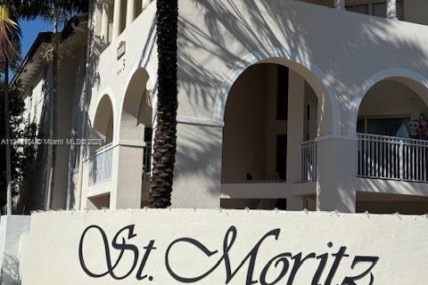 Condominio en Doral, Florida, 3 dormitorios № 2016876
