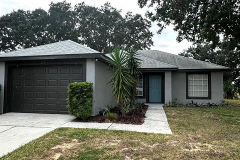 Villa ou maison à Davenport, Floride 3 chambres, 105.91 m2 № 2403223