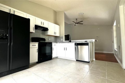 Villa ou maison à vendre à Davenport, Floride: 3 chambres, 105.91 m2 № 2403223 - photo 12