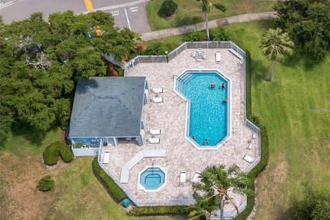House in Safety Harbor, Florida 2 bedrooms, 87.24 sq.m. № 1895170 - photo 16