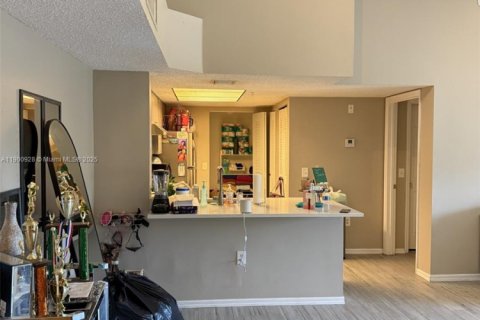 Condominio en venta en Coconut Creek, Florida, 2 dormitorios, 115.76 m2 № 2013208 - foto 5