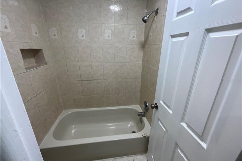 Touwnhouse à vendre à Tampa, Floride: 2 chambres, 110.37 m2 № 1917544 - photo 19