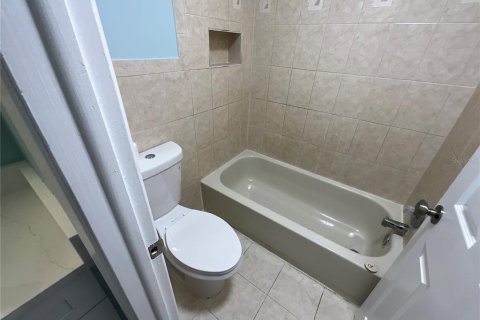 Touwnhouse à vendre à Tampa, Floride: 2 chambres, 110.37 m2 № 1917544 - photo 18