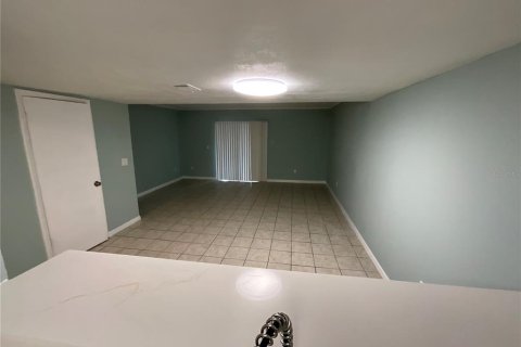 Touwnhouse à vendre à Tampa, Floride: 2 chambres, 110.37 m2 № 1917544 - photo 9