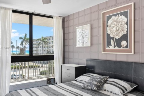 Copropriété à vendre à Hollywood, Floride: 2 chambres, 119.57 m2 № 2005225 - photo 10