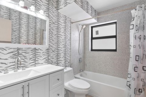 Copropriété à vendre à Hollywood, Floride: 2 chambres, 119.57 m2 № 2005225 - photo 8