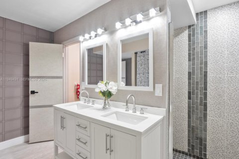 Copropriété à vendre à Hollywood, Floride: 2 chambres, 119.57 m2 № 2005225 - photo 20