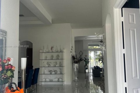 Villa ou maison à vendre à Miramar, Floride: 4 chambres, 236.99 m2 № 2076365 - photo 11