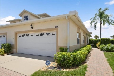Touwnhouse à Clermont, Floride 2 chambres, 117.52 m2 № 2406743