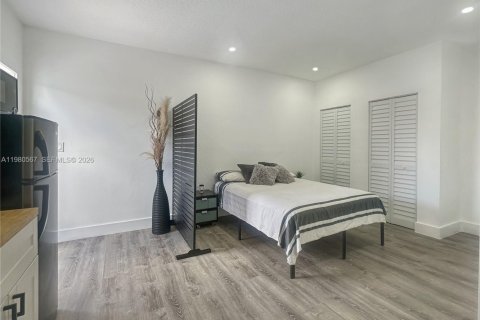 Commercial property in Miami, Florida 1 bedroom, 195.75 sq.m. № 2043820 - photo 6