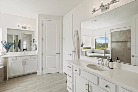Casa en venta en Bradenton, Florida, 4 dormitorios, 301.37 m2 № 1683150 - foto 30