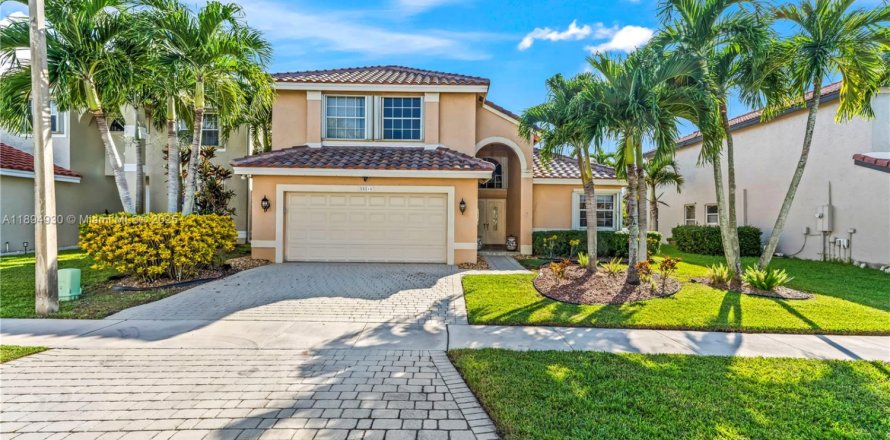 Villa ou maison à Miramar, Floride 4 chambres, 228.82 m2 № 1947761