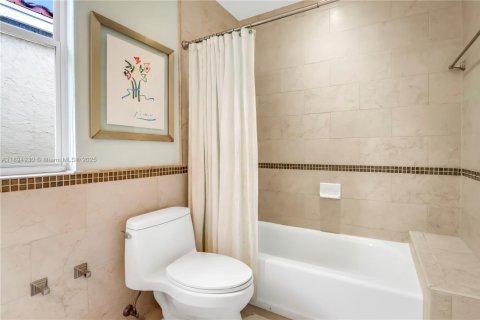 Villa ou maison à vendre à Miramar, Floride: 4 chambres, 228.82 m2 № 1947761 - photo 27