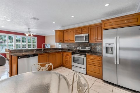 Villa ou maison à vendre à Miramar, Floride: 4 chambres, 228.82 m2 № 1947761 - photo 16