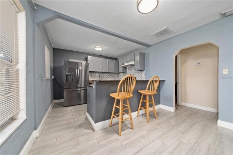 Villa ou maison à vendre à Orlando, Floride: 4 chambres, 135.64 m2 № 2296622 - photo 8