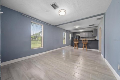 Villa ou maison à vendre à Orlando, Floride: 4 chambres, 135.64 m2 № 2296622 - photo 9