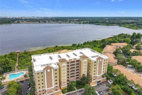 Condominio en venta en Orlando, Florida, 3 dormitorios, 209.96 m2 № 1782774 - foto 2