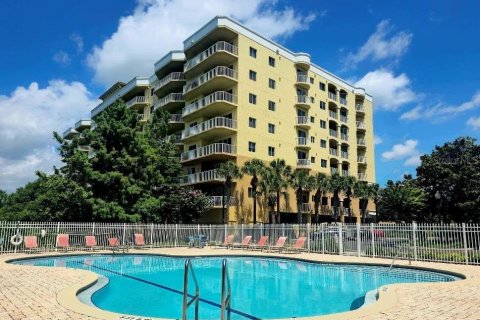 Condominio en venta en Orlando, Florida, 3 dormitorios, 209.96 m2 № 1782774 - foto 25