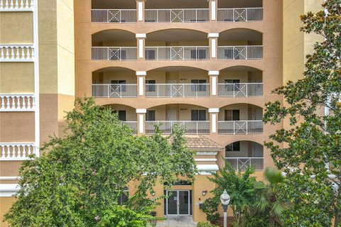 Condominio en venta en Orlando, Florida, 3 dormitorios, 209.96 m2 № 1782774 - foto 4