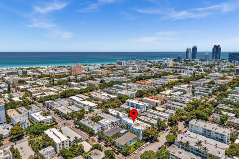 Condo in Miami Beach, Florida, 1 bedroom  № 1749144 - photo 25