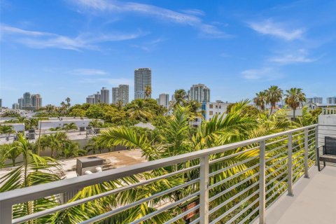 Condo in Miami Beach, Florida, 1 bedroom  № 1749144 - photo 6