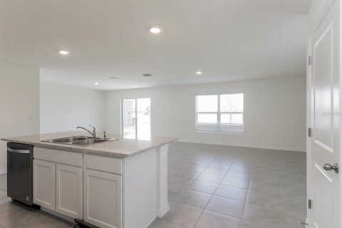 Villa ou maison à louer à Ruskin, Floride: 4 chambres, 216.28 m2 № 2119767 - photo 4