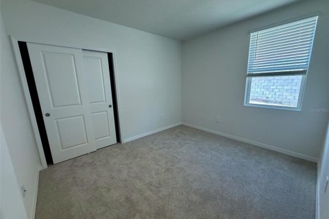 Villa ou maison à louer à Zephyrhills, Floride: 4 chambres, 156.73 m2 № 2147656 - photo 11