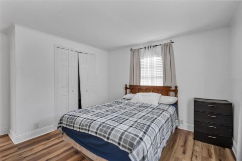 Condo in Winter Garden, Florida, 2 bedrooms № 2238779 - photo 18