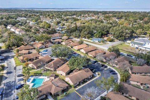 Condo in Winter Garden, Florida, 2 bedrooms № 2238779 - photo 28