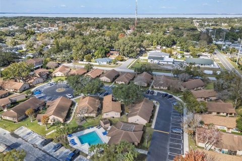 Condo in Winter Garden, Florida, 2 bedrooms № 2238779 - photo 27