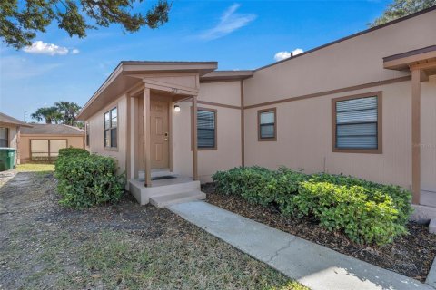 Condo in Winter Garden, Florida, 2 bedrooms № 2238779 - photo 24