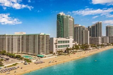 Apartamento en alquiler en Hollywood, Florida, 1 dormitorio, 84.17 m2 № 2085014 - foto 28