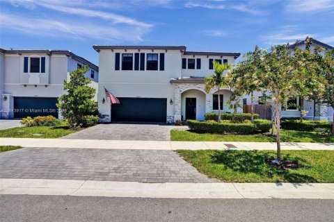 House in Homestead, Florida 4 bedrooms, 241.36 sq.m. № 1839547 - photo 2