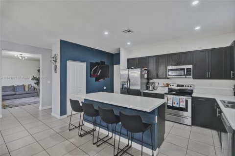 House in Homestead, Florida 4 bedrooms, 241.36 sq.m. № 1839547 - photo 16